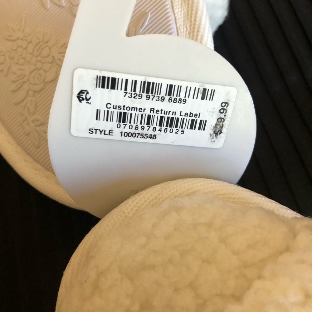 NWT-SNOW WHAT-Embroidered Sherpa Slippers by JENNI-Sz L 9/10 - Picture 6 of 6
